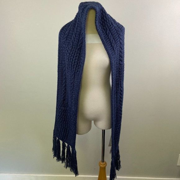NWT SOLE SOCIETY Navy Blue‎ Knit Scarf - Picture 2 of 5